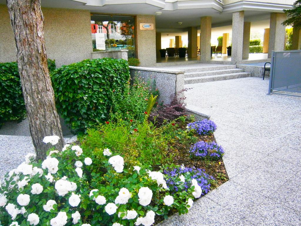 Residence Zenith Caorle Eksteriør bilde