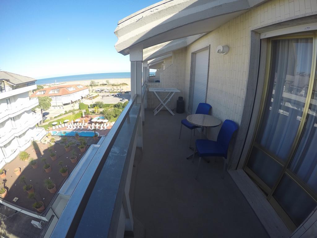 Residence Zenith Caorle Eksteriør bilde